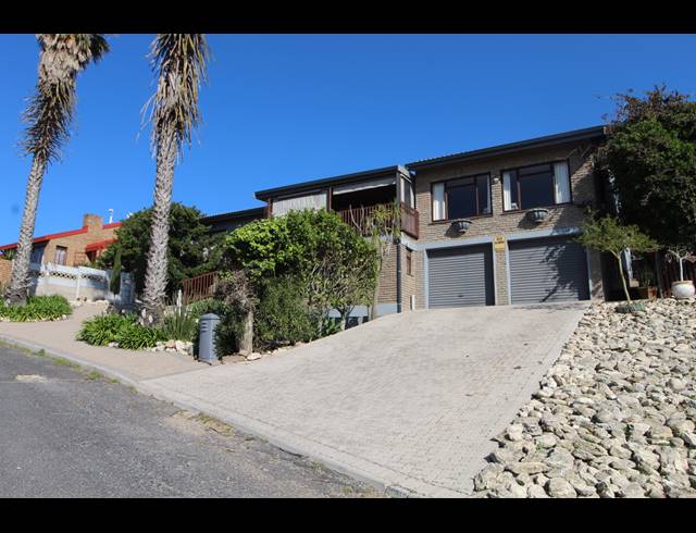 4 BEDROOM HOUSE FOR SALE IN HOOGLAND